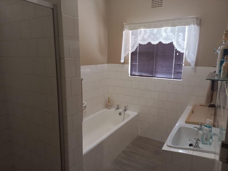 6 Bedroom Property for Sale in Klawer Western Cape